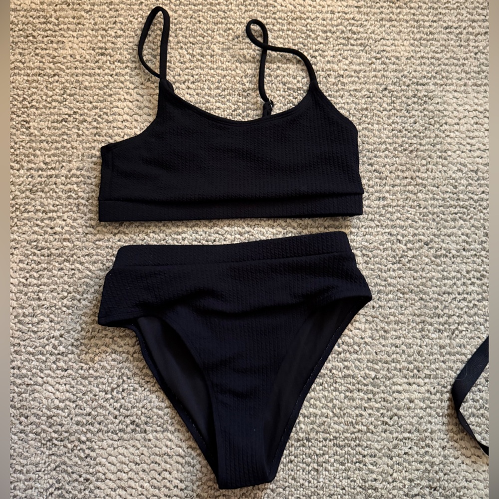 Black Textured Bikini Set High Rise